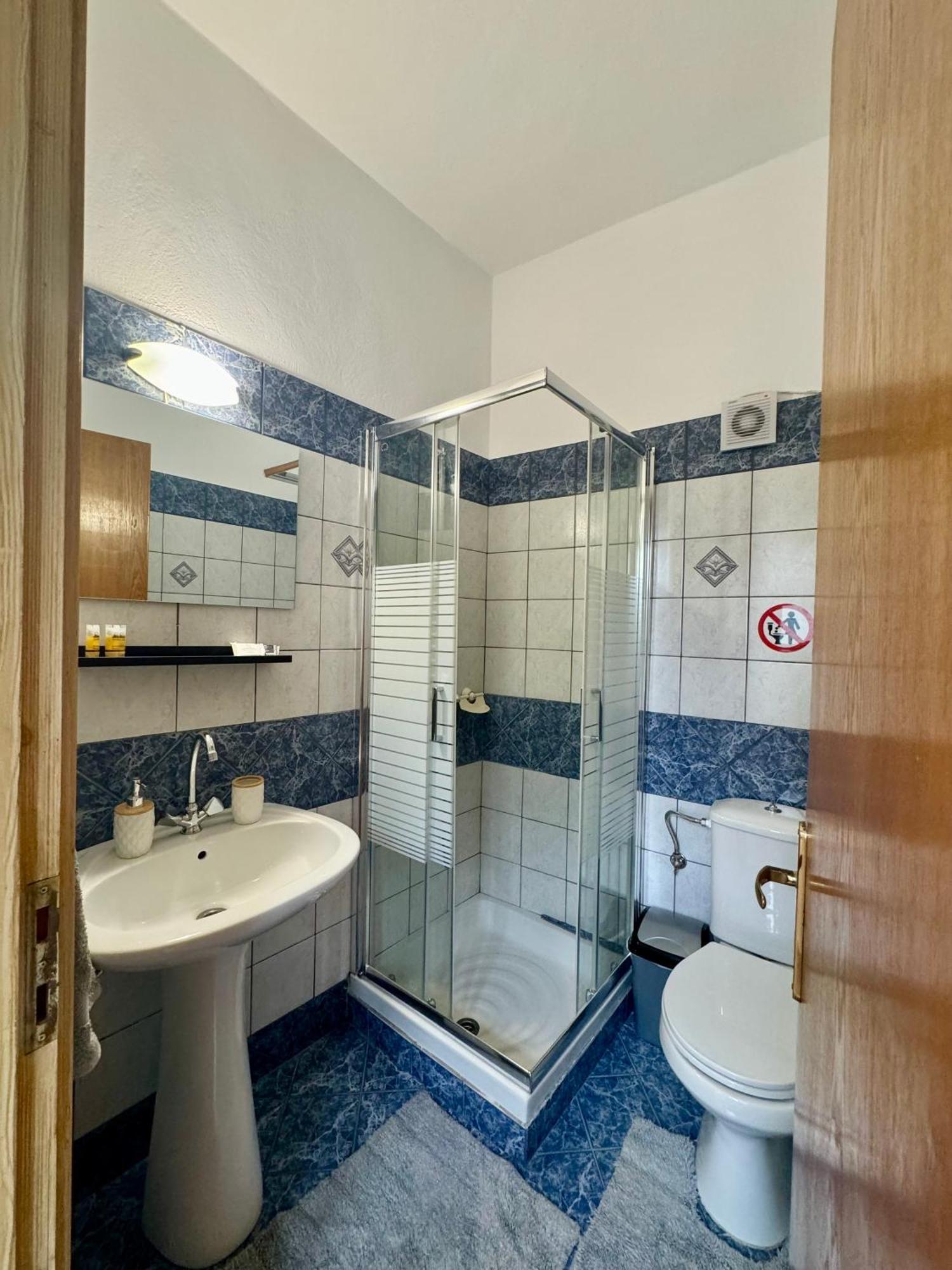 פלומרי Melinda'S Cozy Apartments מראה חיצוני תמונה